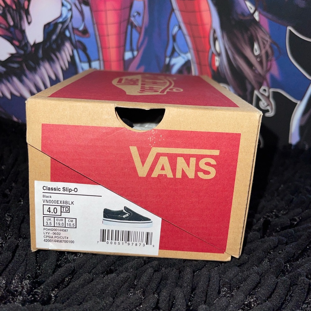 VANS - Picture 2 of 9